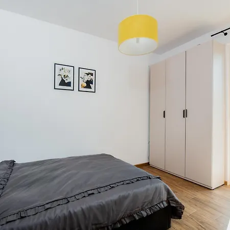 Apartment Przy Plazy Check In 24h *